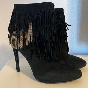 Gianni Bini suede boots (bootie) with fringe and gold chain fringe stiletto